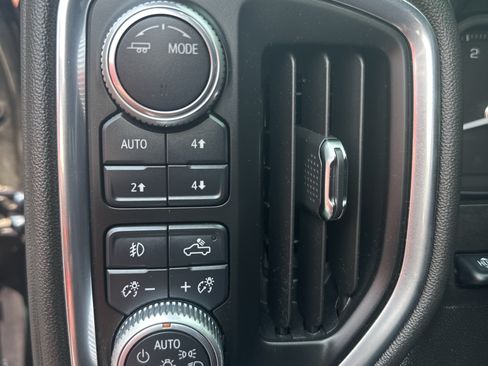 Used 2020 GMC Sierra 1500 Denali w/ Denali Ultimate Package AWD/4WD image 22