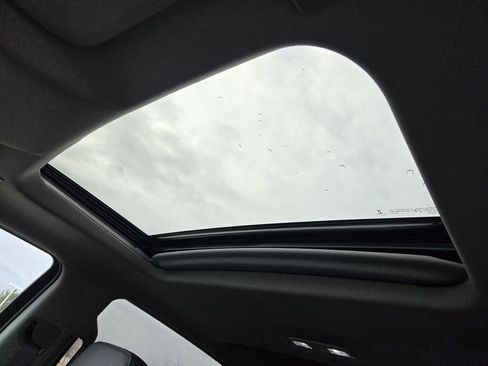 Used 2020 GMC Sierra 1500 SLT w/ SLT Premium Plus Package image 3