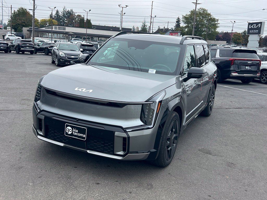 Used 2024 Kia EV9 GT-Line AWD/4WD image 3