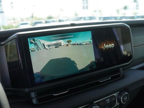 New 2026 Jeep Gladiator Mojave image 14