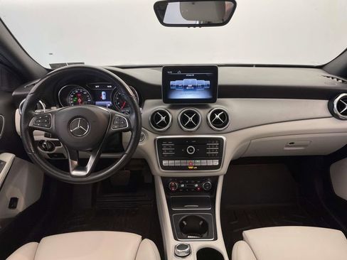 Used 2019 Mercedes-Benz GLA 250 4MATIC image 24