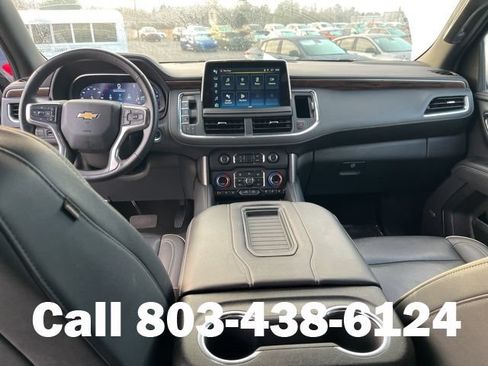 Used 2024 Chevrolet Suburban Premier RWD image 18