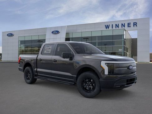 New 2025 Ford F150 Lightning XLT image 7