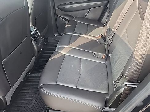Used 2023 Cadillac XT5 Premium Luxury AWD/4WD image 17