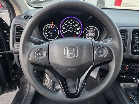 Used 2018 Honda HR-V LX image 21