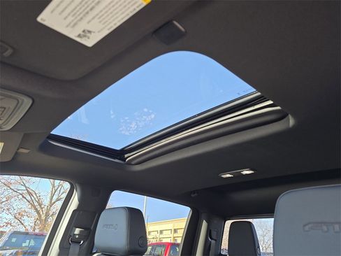 New 2026 GMC Sierra 1500 AT4 w/ Technology Package image 23
