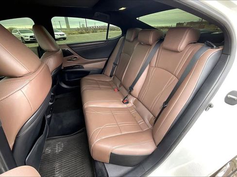 Used 2022 Lexus ES 350 w/ Accessory Package image 20