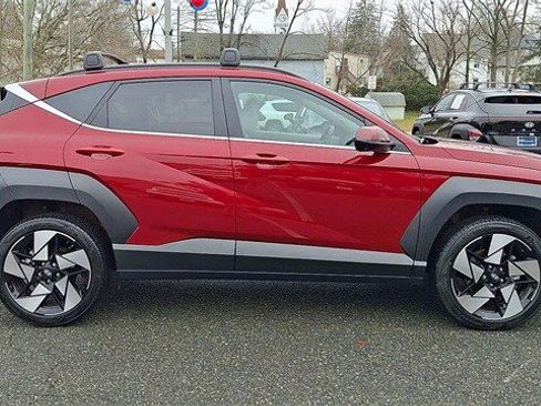 Certified 2025 Hyundai Kona Limited image 9