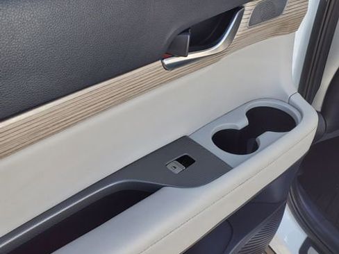 Used 2021 Hyundai Palisade Limited image 20