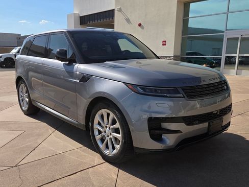 Used 2025 Land Rover Range Rover Sport AWD/4WD image 16