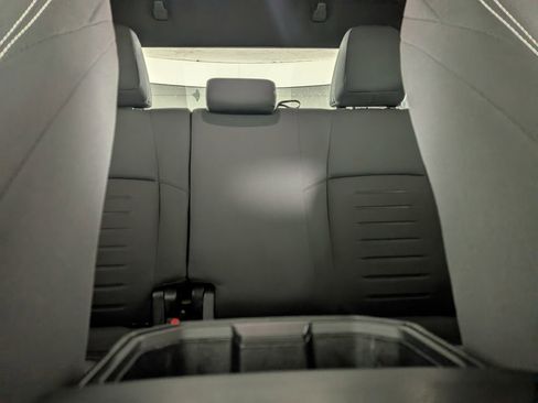 Used 2024 Toyota Tacoma TRD Off-Road image 27