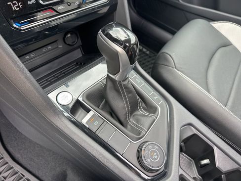 New 2025 Volkswagen Taos SEL image 25