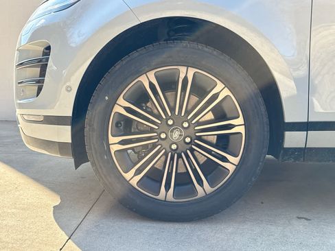 New 2026 Land Rover Range Rover Evoque Dynamic SE AWD/4WD image 6