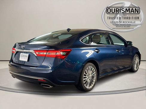 Used 2016 Toyota Avalon Limited image 7