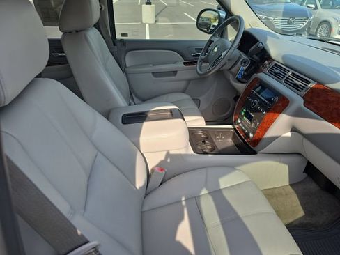 Used 2013 Chevrolet Tahoe LT w/ All-Star Edition AWD/4WD image 10