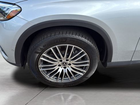 Certified 2026 Mercedes-Benz GLC 300 4MATIC image 9