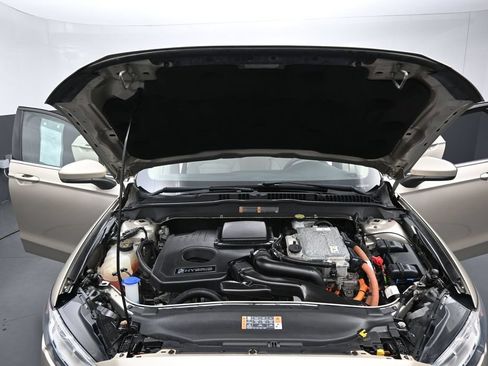 Used 2018 Ford Fusion S FWD image 38