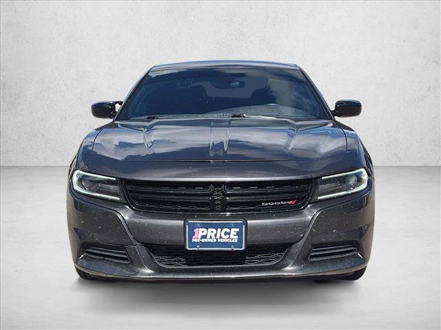 Used 2022 Dodge Charger SXT RWD image 2