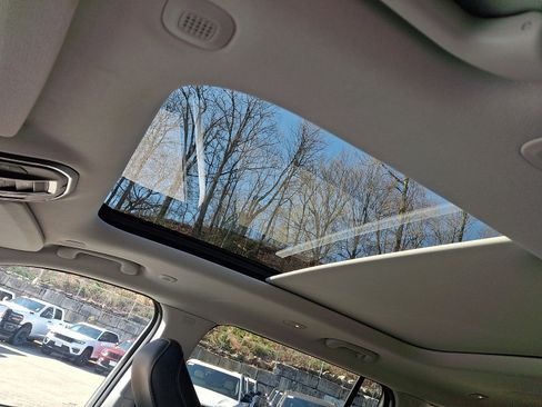 Certified 2023 Jeep Grand Cherokee L Limited image 16