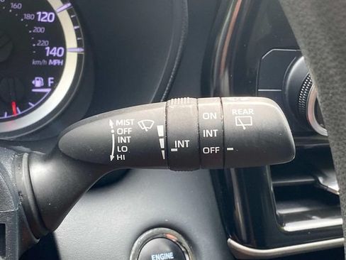 Used 2022 Toyota Highlander L FWD image 23