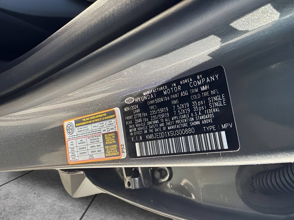 Used 2025 Hyundai Tucson Limited AWD/4WD image 31