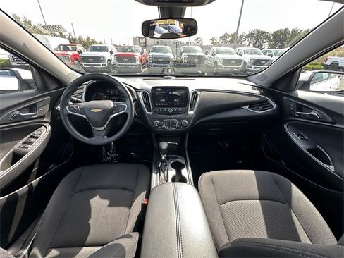 Used 2022 Chevrolet Malibu LT image 16