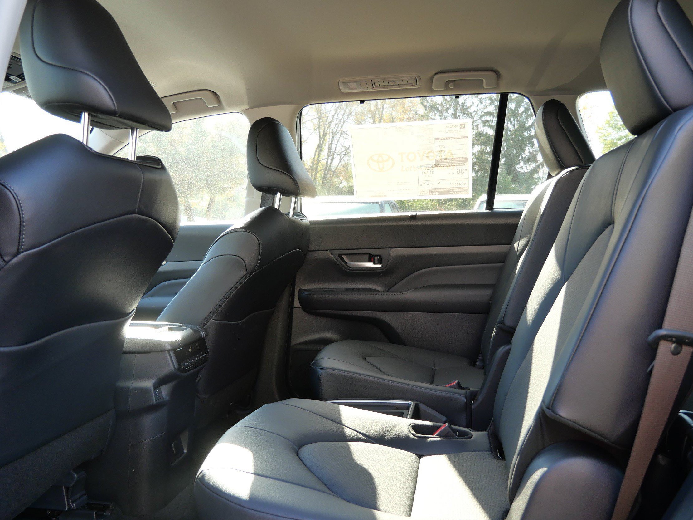 New 2026 Toyota Grand Highlander XLE FWD image 8