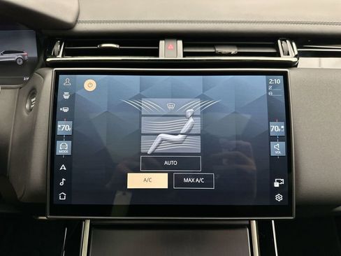 Certified 2026 Land Rover Range Rover Velar Dynamic SE AWD/4WD image 25