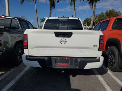 New 2025 Nissan Frontier SV w/ SV Convenience Package image 4