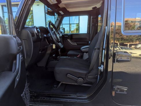 Used 2015 Jeep Wrangler Unlimited Sport w/ Quick Order Package 24S image 13