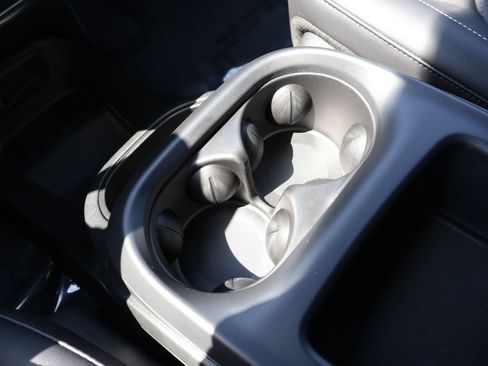 New 2026 Chrysler Pacifica Select FWD image 40