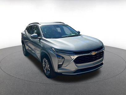 Used 2025 Chevrolet Trax LT