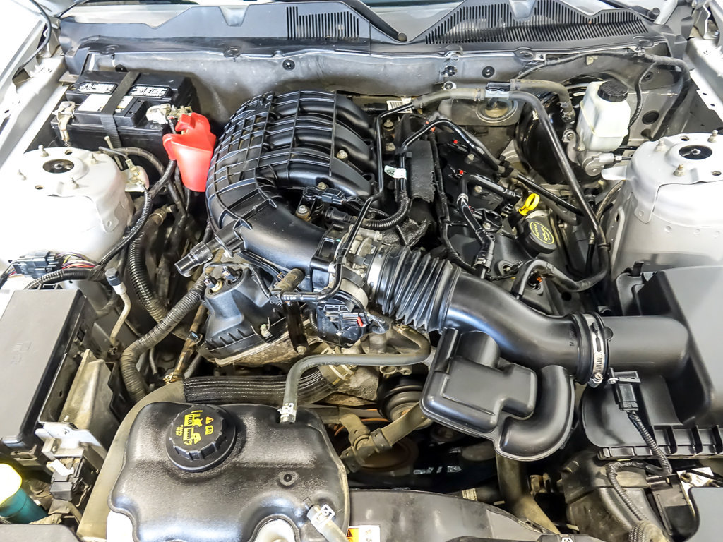 Used 2014 Ford Mustang Premium w/ Comfort Package RWD image 20