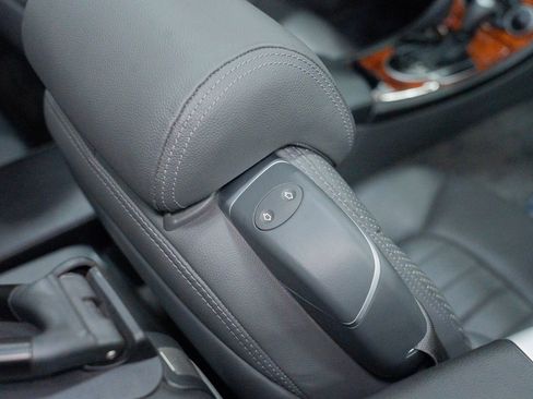 Used 2004 Mercedes-Benz SL 55 AMG image 25