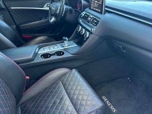 Used 2019 Genesis G70 2.0T Advanced w/ Sport Package image 19