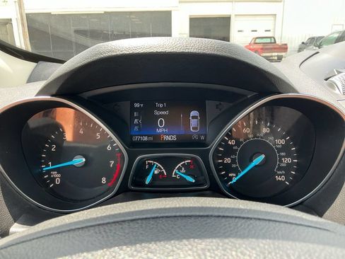 Certified 2019 Ford Escape SE FWD image 19
