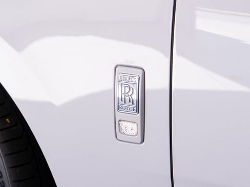 Used 2022 Rolls-Royce Cullinan image 18