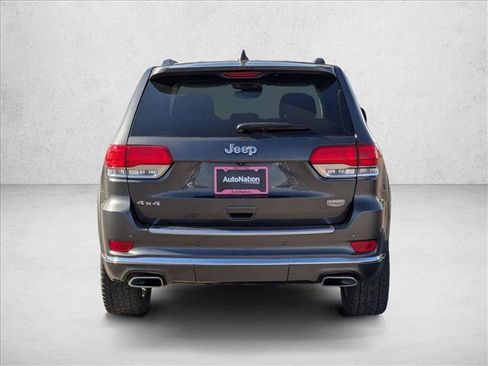 Used 2017 Jeep Grand Cherokee Summit image 6