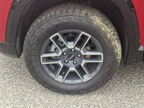 Used 2026 GMC Terrain AT4 w/ Convenience Package III AWD/4WD image 29