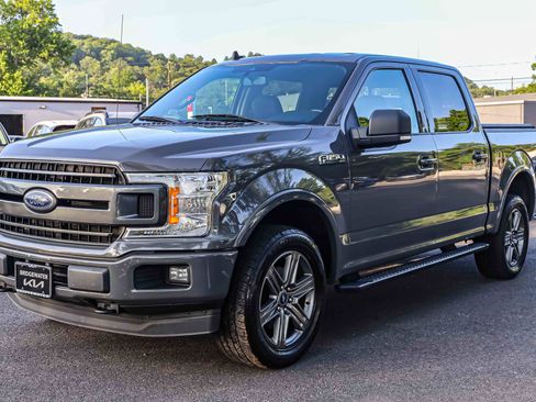 Used 2020 Ford F150 XLT w/ Equipment Group 302A Luxury AWD/4WD image 3