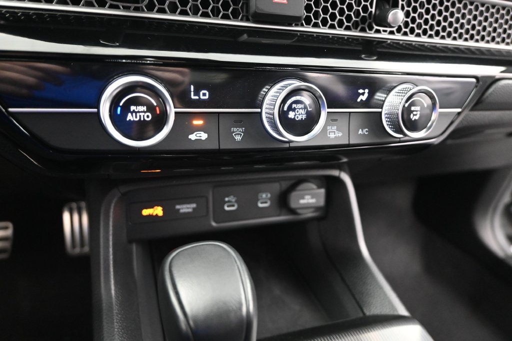 Certified 2025 Honda Civic Sport image 29