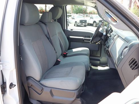Used 2012 Ford F350 XLT w/ XLT Interior Pkg image 37