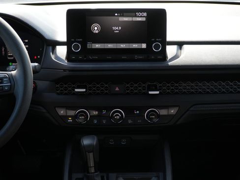 Used 2025 Honda Accord SE image 24