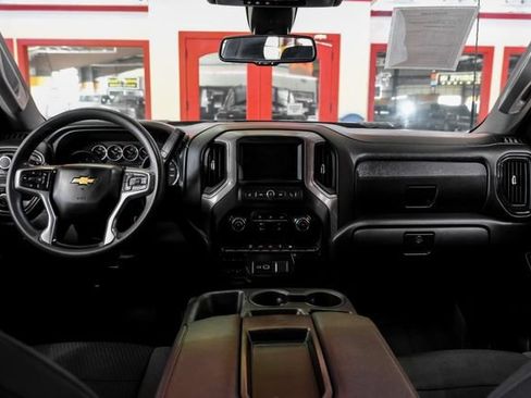 Used 2022 Chevrolet Silverado 2500 Custom w/ Gooseneck/5TH Wheel Package AWD/4WD image 14