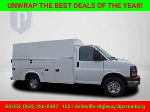 New 2025 Chevrolet Express 3500 w/ Power Convenience Package image 4