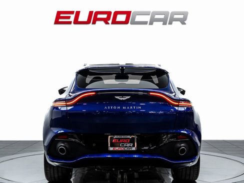 Used 2022 Aston Martin DBX image 4