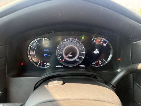 Used 2016 Cadillac Escalade ESV Platinum AWD/4WD image 20