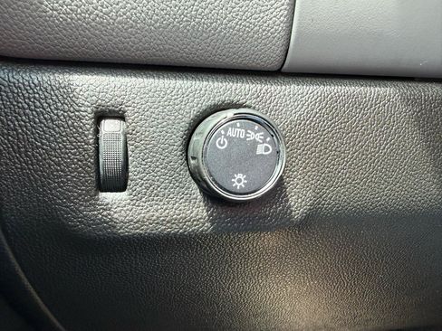 Used 2022 Chevrolet Colorado W/T RWD image 27