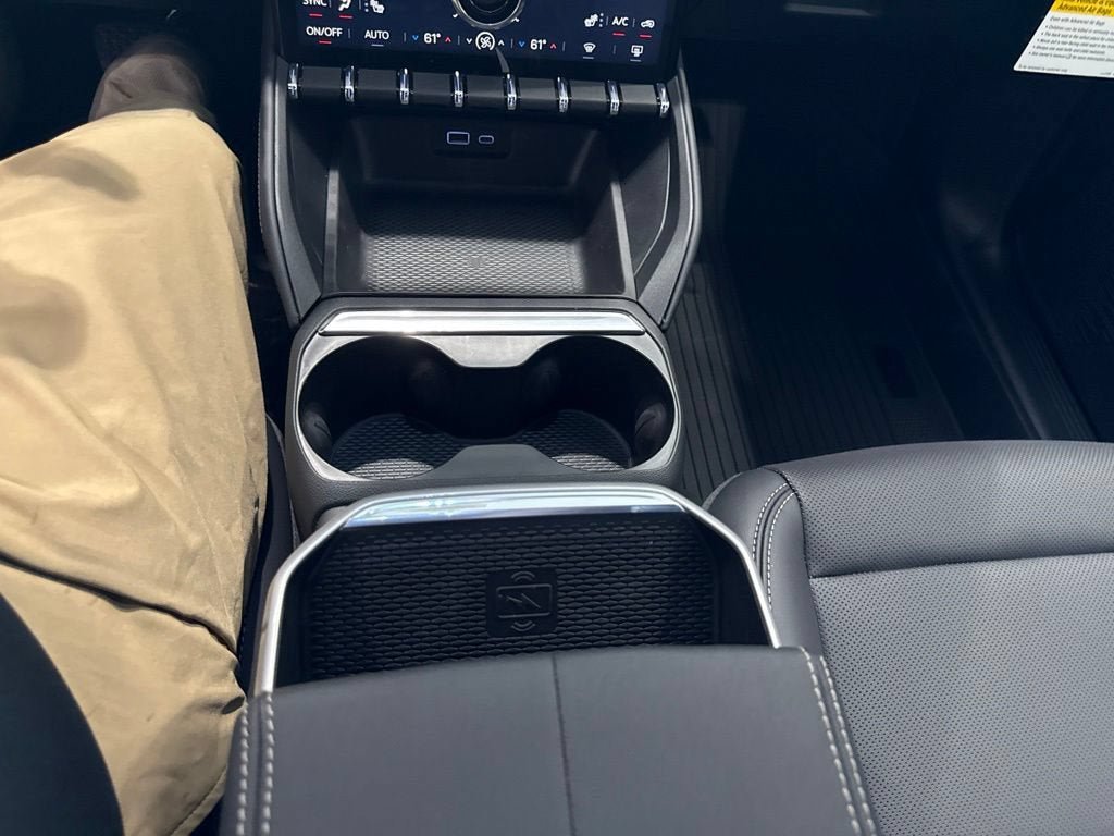 New 2027 GMC Terrain Elevation w/ Elevation Premium Package AWD/4WD image 27
