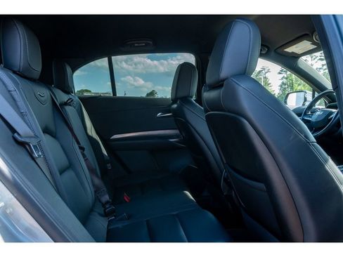 Used 2025 Cadillac XT4 Premium Luxury FWD image 15